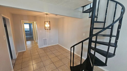 Houston 2-story, 3-bed 12239 W Village Drive C-idx