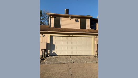 Houston 2-story, 3-bed 12242 W Village Drive C-idx