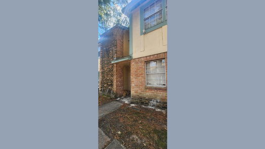 Houston 2-story, 3-bed 12307 W Village Drive B-idx