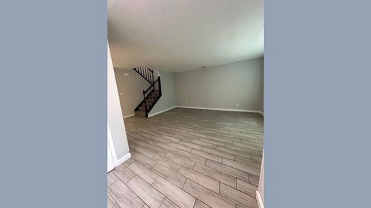 Houston 2-story, 3-bed 12439 W Village Drive B-idx