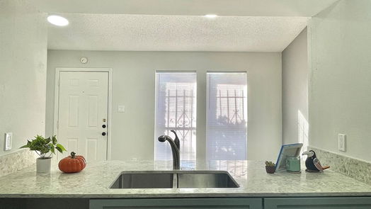Houston 1-story, 2-bed 5759 Easthampton Drives A-idx