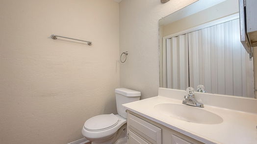 Houston 2-story, 2-bed 8016 Ellinger Lane-idx