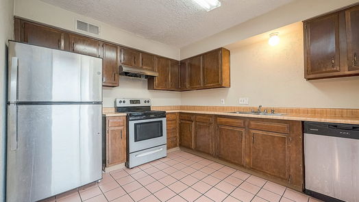 Houston 2-story, 2-bed 8016 Ellinger Lane-idx