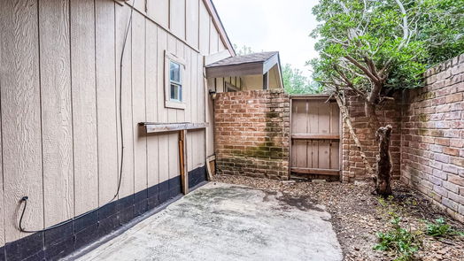Houston 2-story, 2-bed 8016 Ellinger Lane-idx