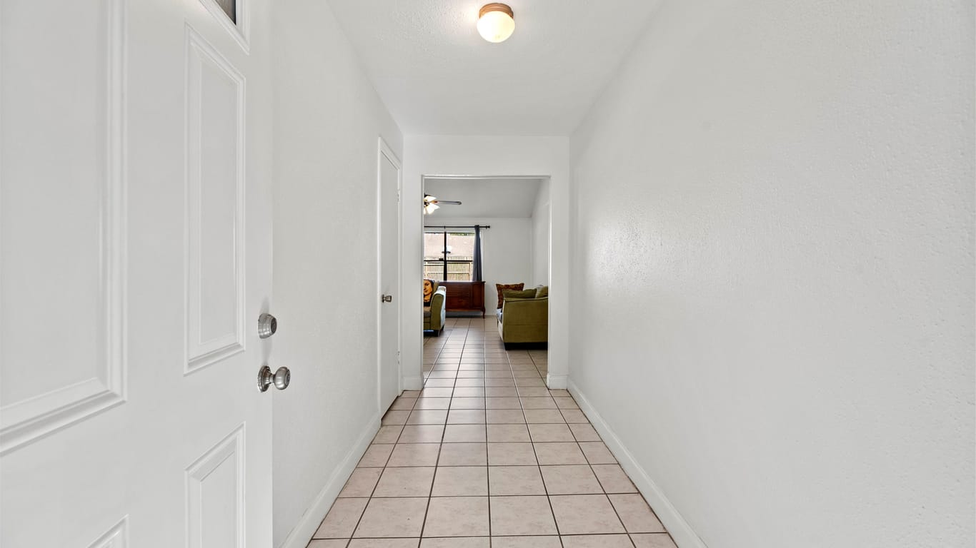 Houston 1-story, 3-bed 7834 Breezeway Street-idx