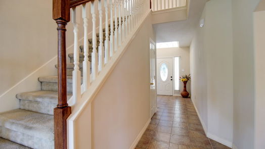 Houston 2-story, 3-bed 6435 W Linpar Court-idx