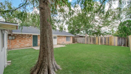 Houston 1-story, 3-bed 7619 Breezeway Street-idx