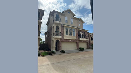 Houston 3-story, 3-bed 7923 Ouray Drive-idx