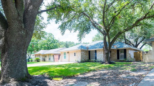 Houston 1-story, 4-bed 7230 Log View Drive-idx