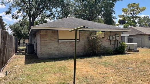 Houston 1-story, 2-bed 7606 Deadwood Drive-idx