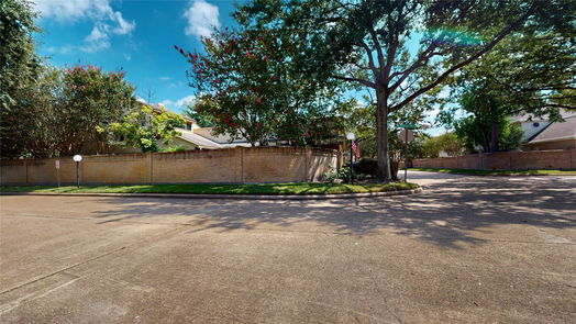 Houston 2-story, 2-bed 6895 Oakwood Grove-idx