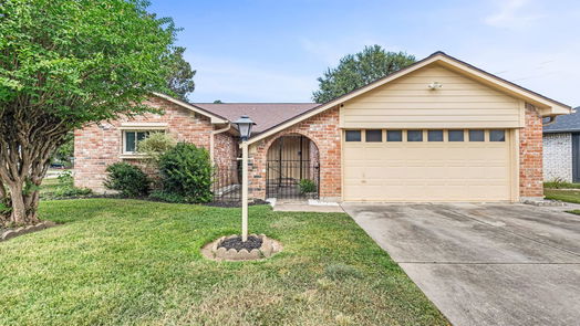 Houston 1-story, 4-bed 14610 Wind Forest Court-idx