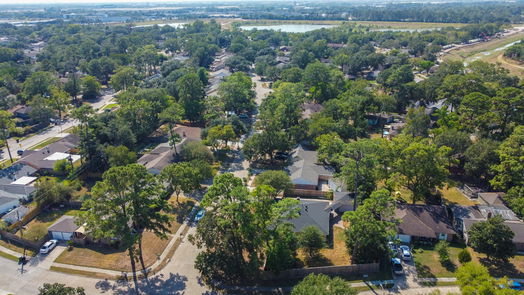 Houston 1-story, 4-bed 7202 Shady Arbor Lane-idx