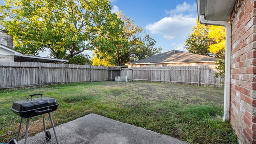 Houston 1-story, 3-bed 7911 Windy Acres Drive-idx