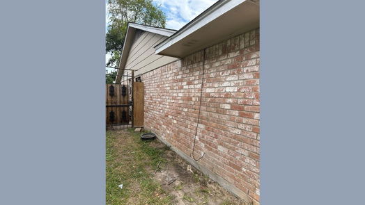 Houston 1-story, 3-bed 7618 Kellwood Dr Drive-idx