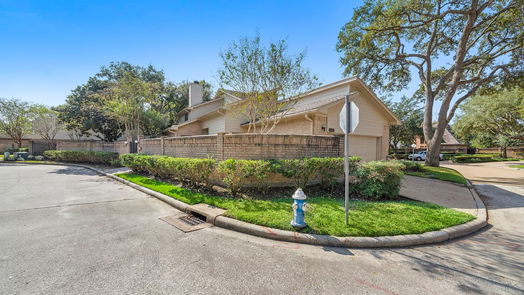 Houston 2-story, 3-bed 8103 Oakwood Place-idx