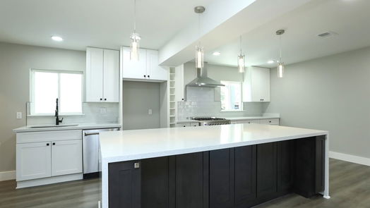 Jersey Village 2-story, 5-bed 8202 Argentina Street-idx
