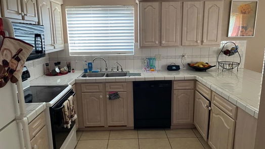 Houston 1-story, 4-bed 7411 Cornwall Bridge Lane-idx