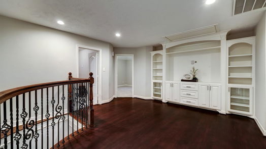 Houston 2-story, 5-bed 12023 Laguna Terrace Drive-idx