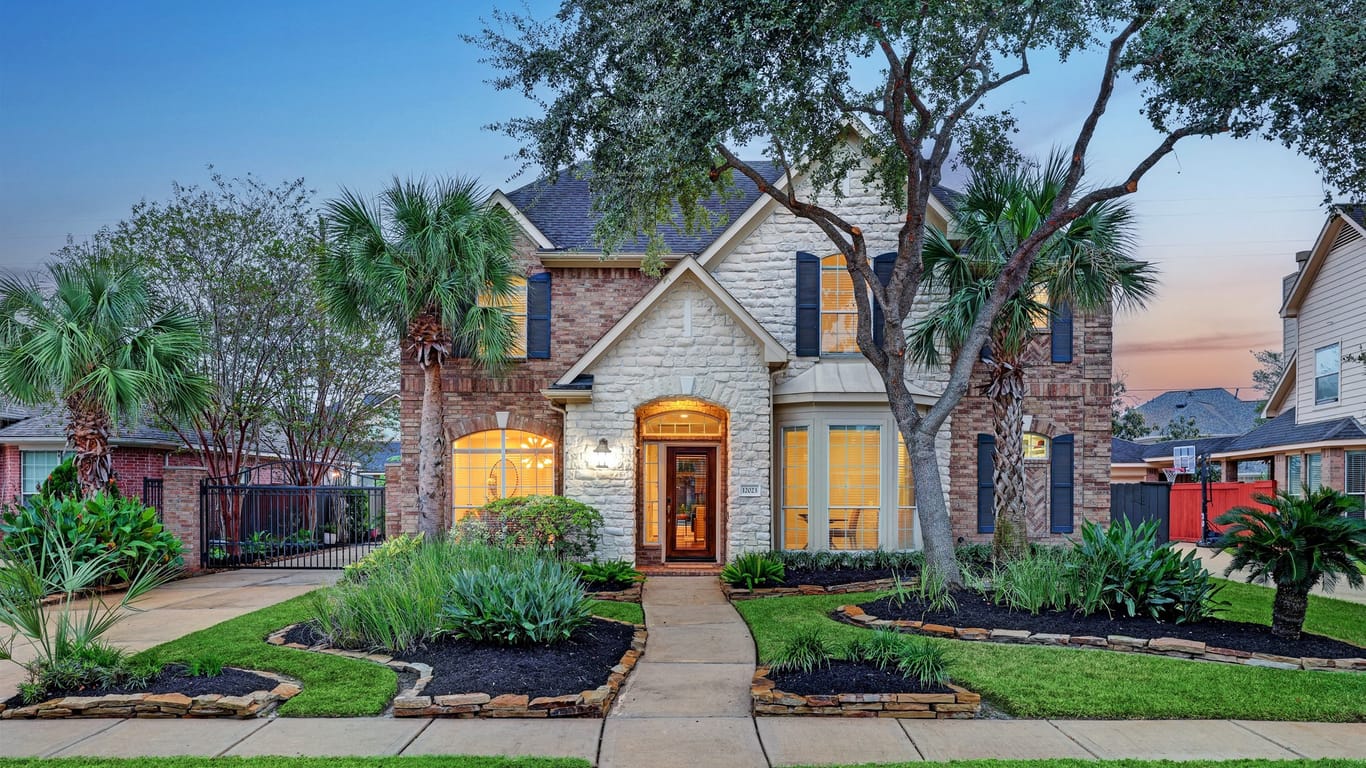 Houston 2-story, 5-bed 12023 Laguna Terrace Drive-idx