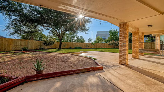 Houston 2-story, 5-bed 12506 Clover Walk Lane-idx