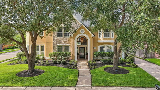 Houston 2-story, 4-bed 5203 Indian Shores Lane-idx