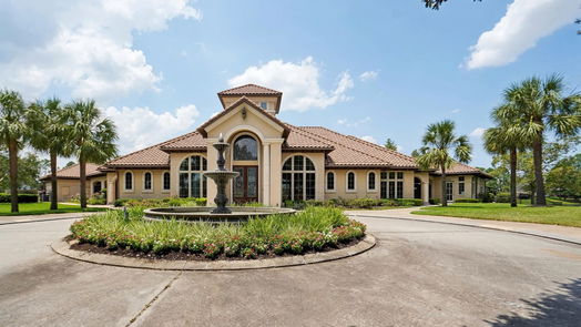 Houston 2-story, 4-bed 5203 Indian Shores Lane-idx