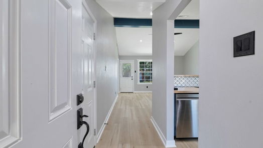 Houston 1-story, 3-bed 4710 Old Brickhouse Drive-idx