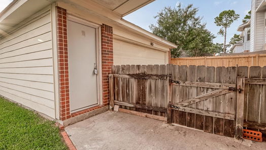 Houston 2-story, 3-bed 5743 Malcomboro Drive-idx