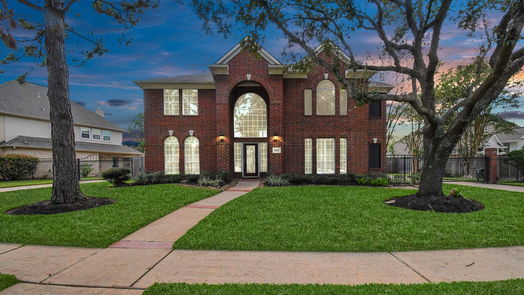 Houston 2-story, 5-bed 5331 Indian Shores Lane-idx