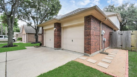 Houston 2-story, 4-bed 12815 Deer Cove Lane-idx