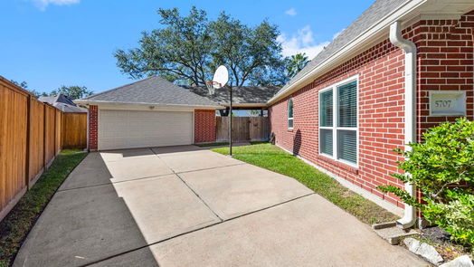 Houston 2-story, 4-bed 5707 Deer Shadow Court-idx