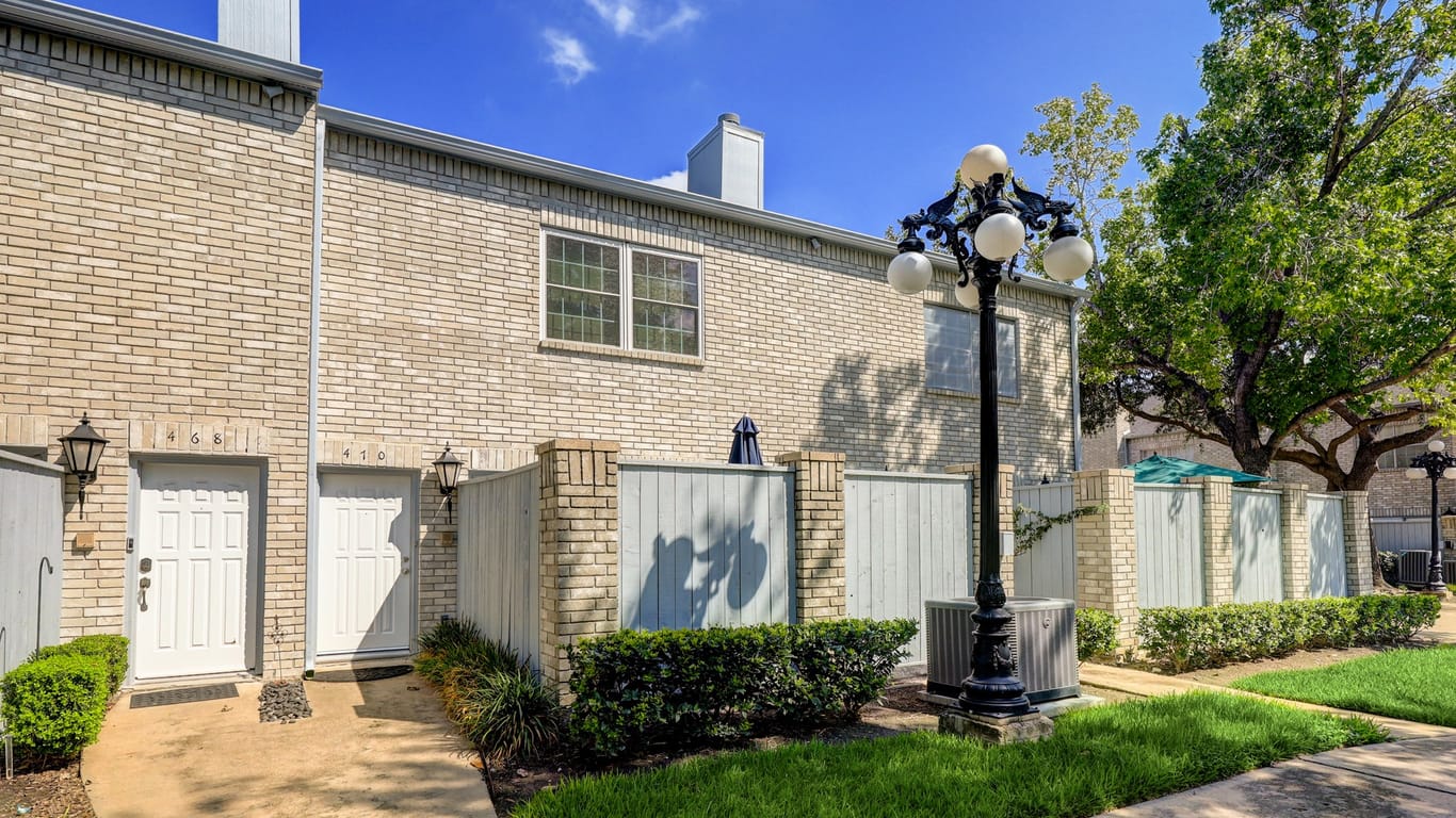 Houston 2-story, 2-bed 470 Wilcrest-idx