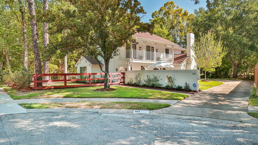 Houston 2-story, 4-bed 103 Blue Willow Drive-idx
