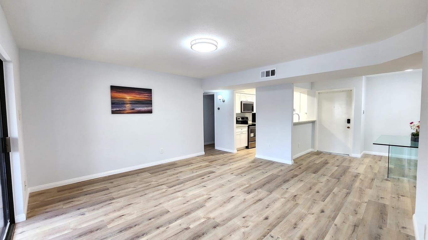 Houston 2-story, 2-bed 3055 Walnut Bend Lane 25-idx