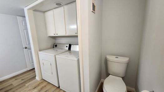 Houston 2-story, 2-bed 3055 Walnut Bend Lane 25-idx