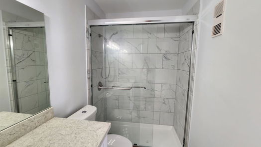Houston 2-story, 2-bed 3055 Walnut Bend Lane 25-idx