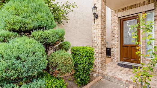 Houston 2-story, 3-bed 10130 Holly Chase Drive-idx