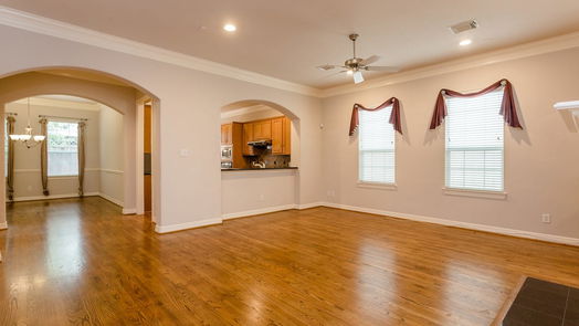 Houston 2-story, 3-bed 10130 Holly Chase Drive-idx