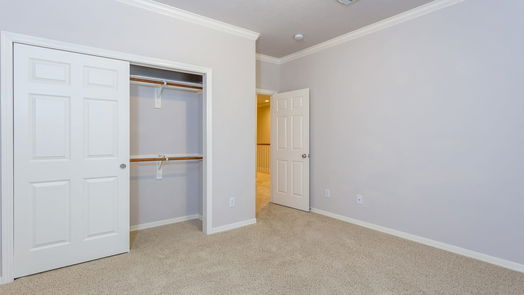 Houston 2-story, 3-bed 10130 Holly Chase Drive-idx