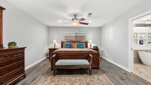 Houston 1-story, 4-bed 10703 Riverview Drive-idx