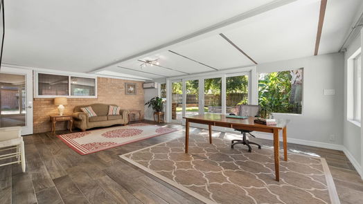 Houston 1-story, 4-bed 10703 Riverview Drive-idx