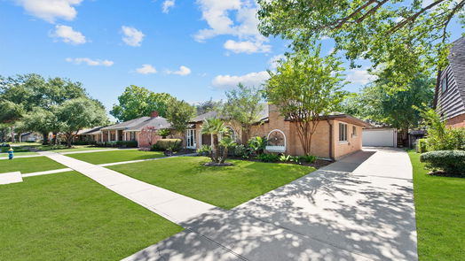 Houston 1-story, 4-bed 10703 Riverview Drive-idx