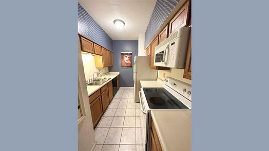 Houston 2-story, 2-bed 316 Wilcrest Drive-idx