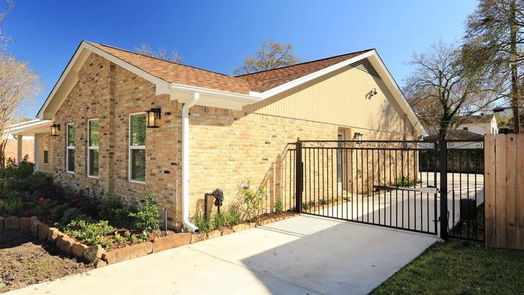 Houston 1-story, 3-bed 10719 Ella Lee Lane-idx