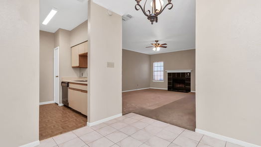 Houston 2-story, 2-bed 9850 Pagewood Lane 105-idx