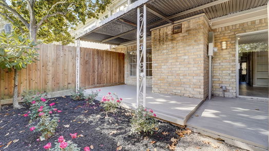 Houston 2-story, 3-bed 1669 W Sam Houston Parkway S-idx