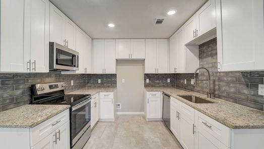 Houston 2-story, 3-bed 1669 W Sam Houston Parkway S-idx