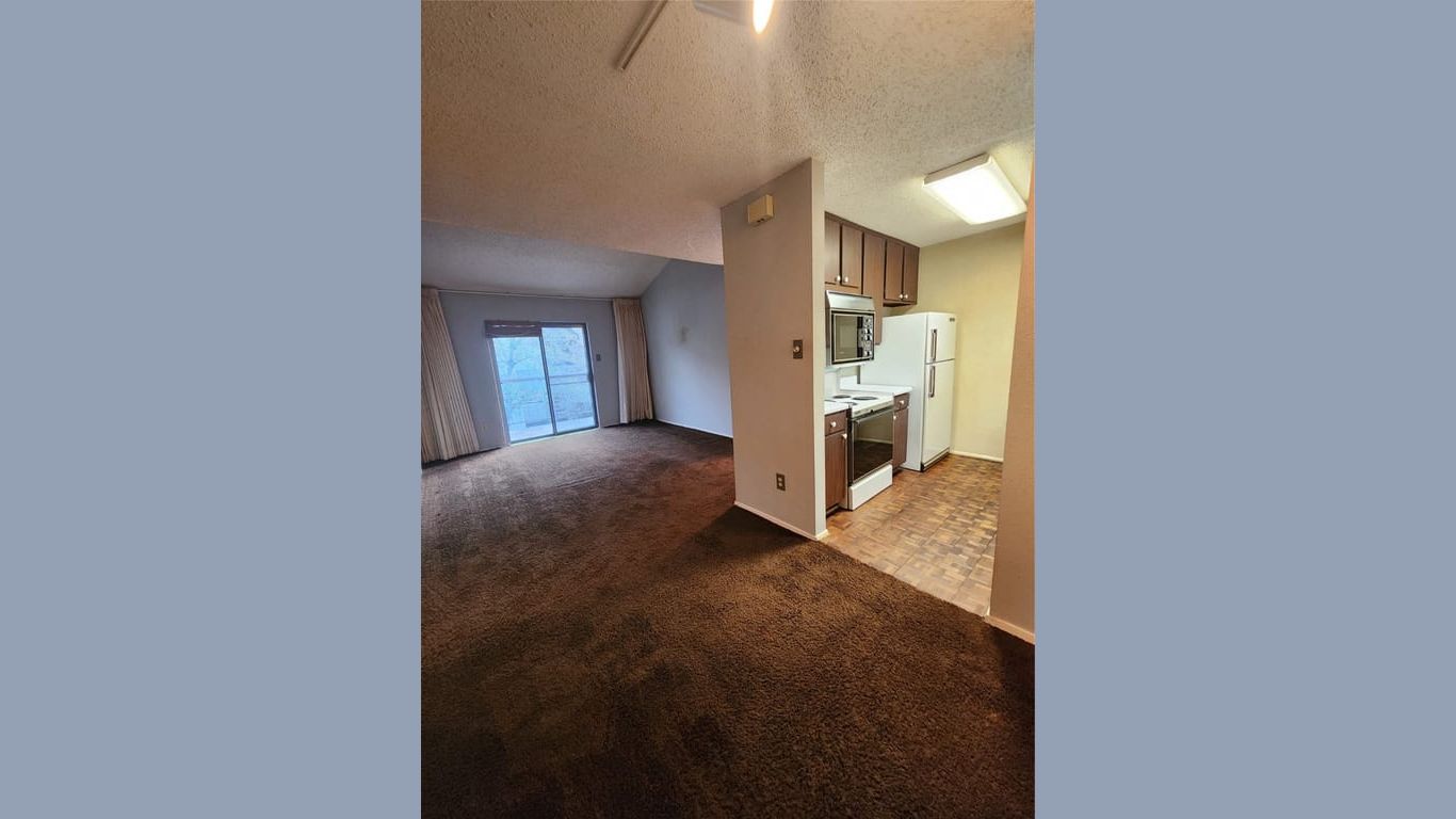 Houston 1-story, 1-bed 10049 Westpark Drive 160-idx