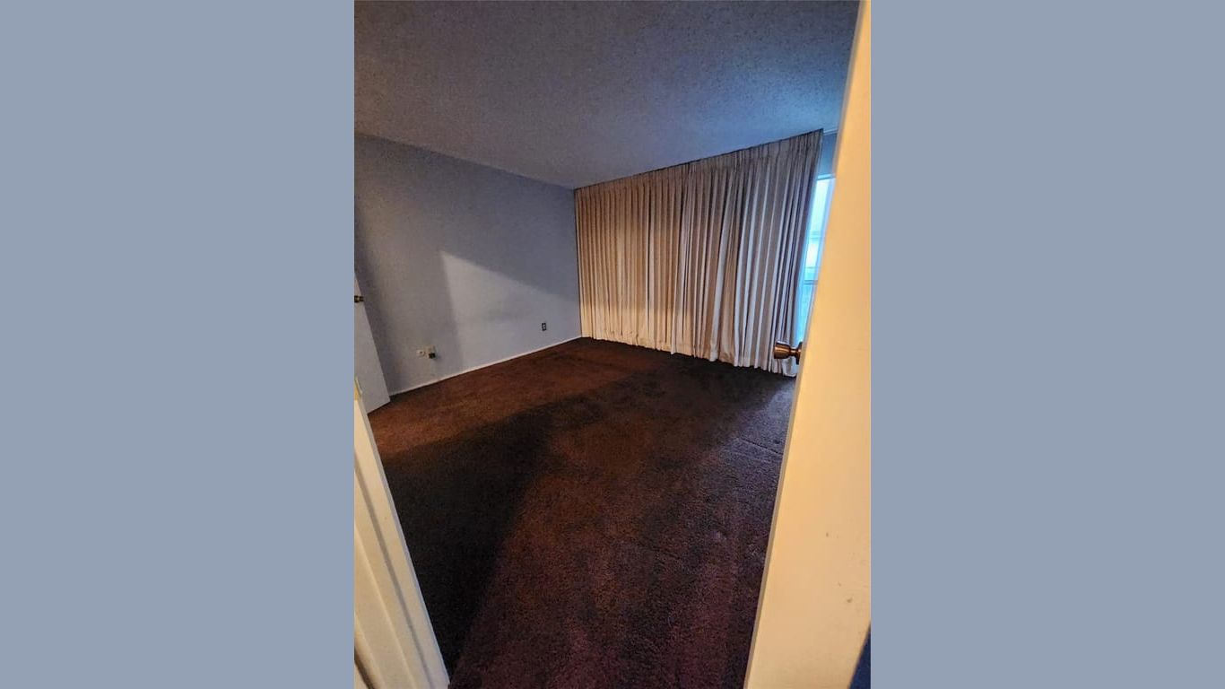 Houston 1-story, 1-bed 10049 Westpark Drive 160-idx